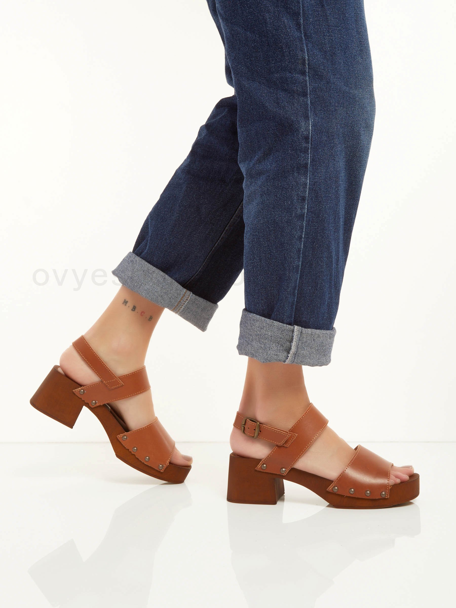 (image for) Shop Online Leather Sandal F0817885-0439 ovyè shop